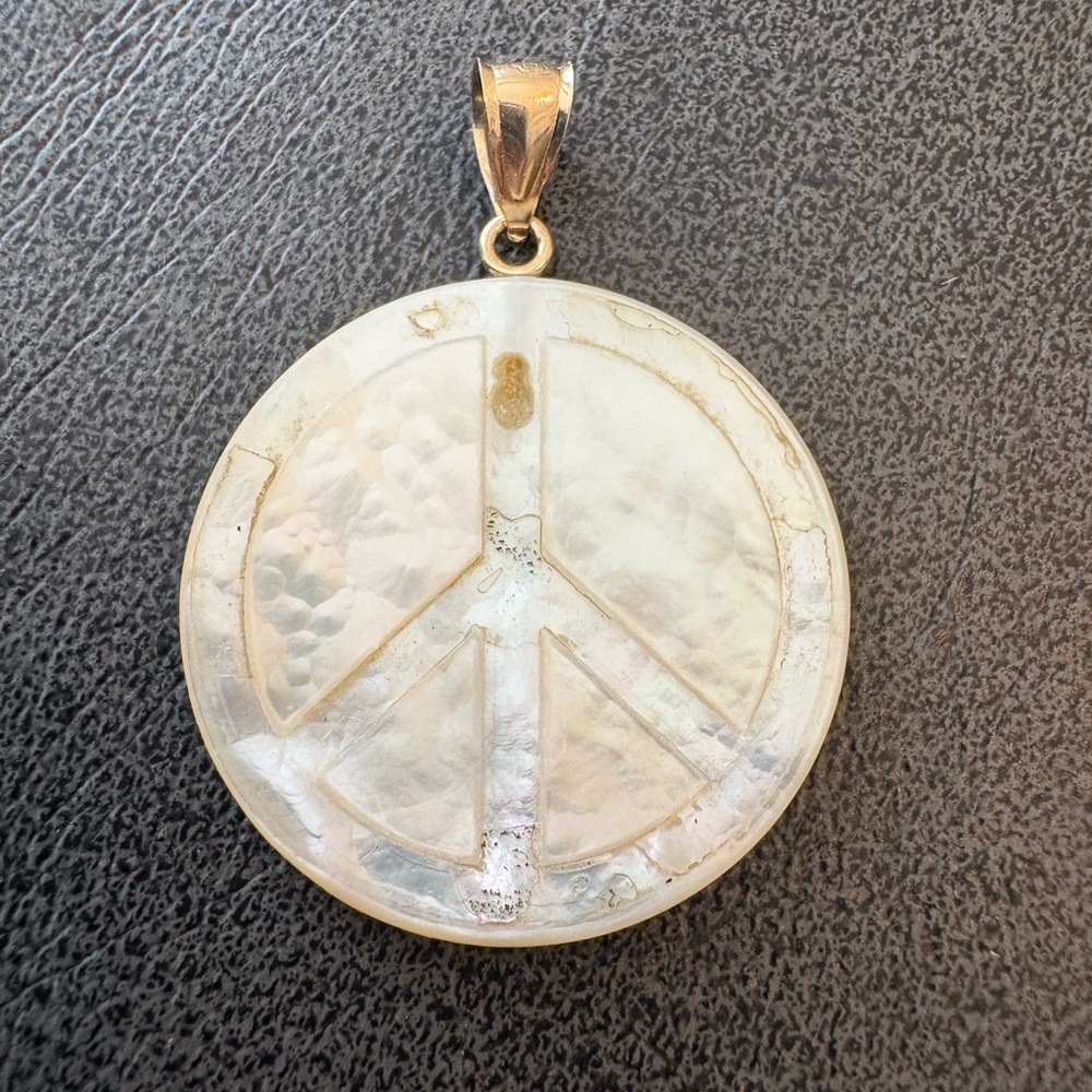 14K Bale with Mother of Pearl Peace Sign Pendant / Charm
